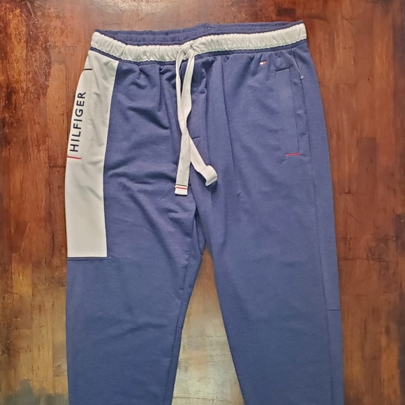Sz XL TOMMY HILFIGER JOGGERS